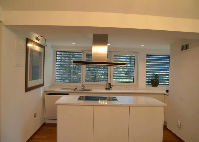 Delux At Robida Estate Apartment